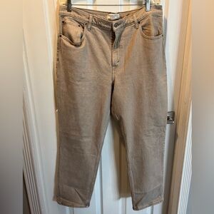 Abercrombie & Fitch Curve Love Tan Ultra High Rise Jeans. Size 33(16US) Short.